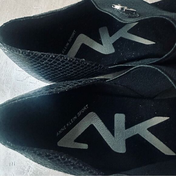 Ann Klein Sport, Cailina black wedge sandals. - Picture 2 of 7